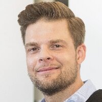 Familie Thümler ist durch eine Garantie von EWE abgesichert und kann jederzeit ihren eigenen Strom für neue Anwendungen nutzen. Familie Thümler ist durch eine Garantie von EWE abgesichert und kann jederzeit ihren eigenen Strom für neue Anwendungen nutzen.