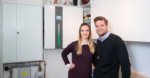 Familie Thümler ist durch eine Garantie von EWE abgesichert und kann jederzeit ihren eigenen Strom für neue Anwendungen nutzen. Familie Thümler ist durch eine Garantie von EWE abgesichert und kann jederzeit ihren eigenen Strom für neue Anwendungen nutzen.